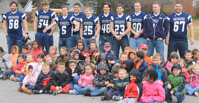 Moravian Student-Athletes Participate in Read Across America