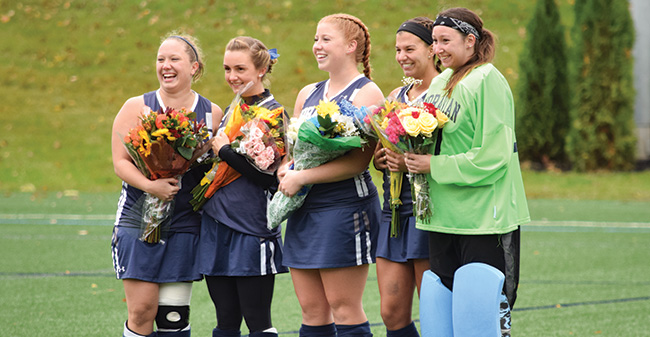 Field Hockey Honors Seniors Before Final Home Match of 2016