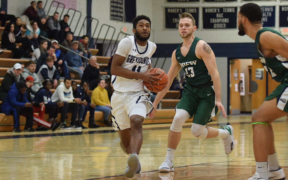 Senior Jimmy Murray drives to the basket in the first half versus Drew University in Johnston Hall.