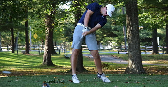 Thomas Lakata '21 tees off at Southmoore Golf Course during the Moravian Fall Invitational in September 2017.