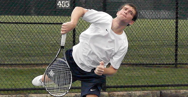 Men's Tennis Falls in a Hard-Fought Match to Monmouth (Ill.)