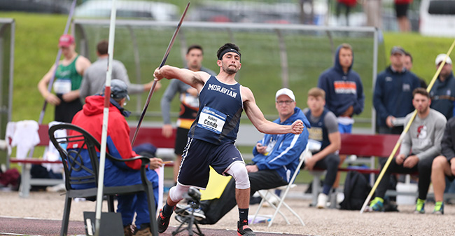 Robert Condo '18 competes at the 2017 NCAA Division III Outdoor National Championships in Ohio.