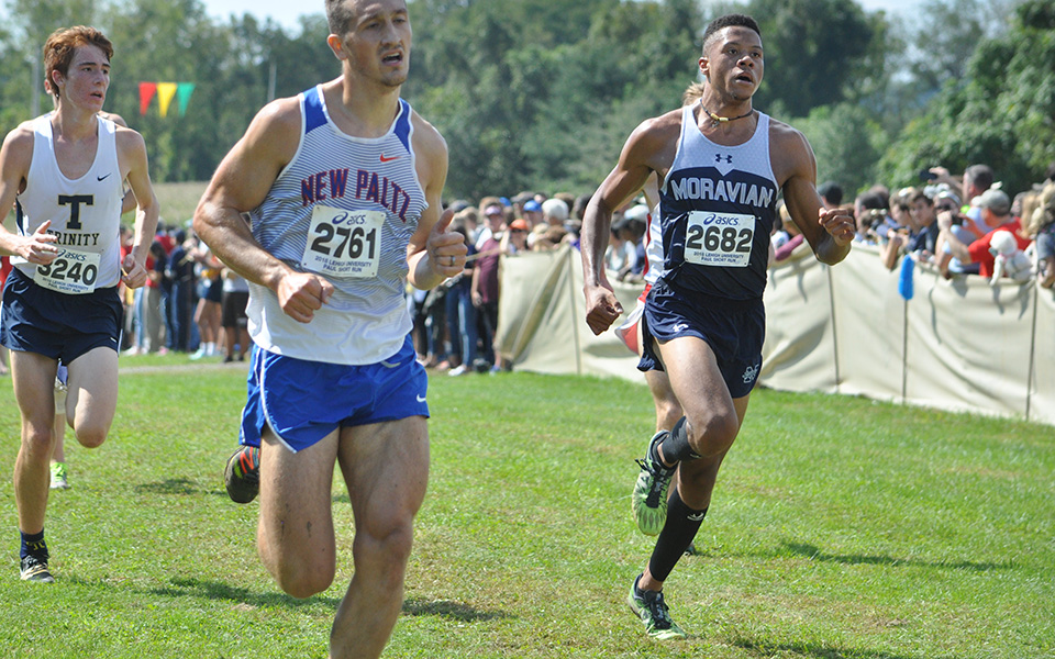 Junior Justin Beasley-Turner comes into the finish line at the Paul Short Run hosted by Lehigh University. Photo courtesy of Lehigh Athletic Communications.