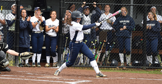 No. 7 Moravian Splits with Staten Island in Non-Conference Action
