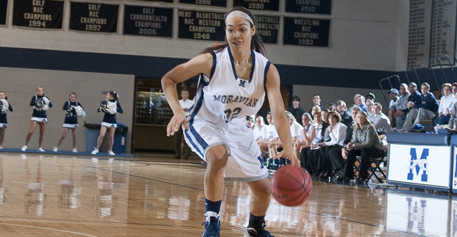 Women's Basketball Tops Goucher, 62-44, Behind Double-Doubles from Alexandra Blair & Alexis Wright