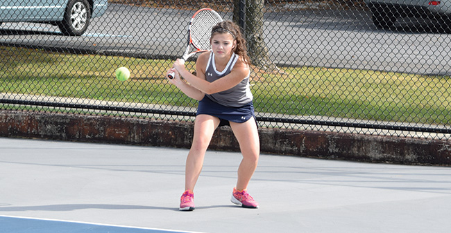 Women's Tennis Tops Saint Vincent at USTA National Campus
