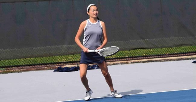 Women's Tennis Falls in Hard-Fought Match at Elizabethtown in Landmark Conference Action