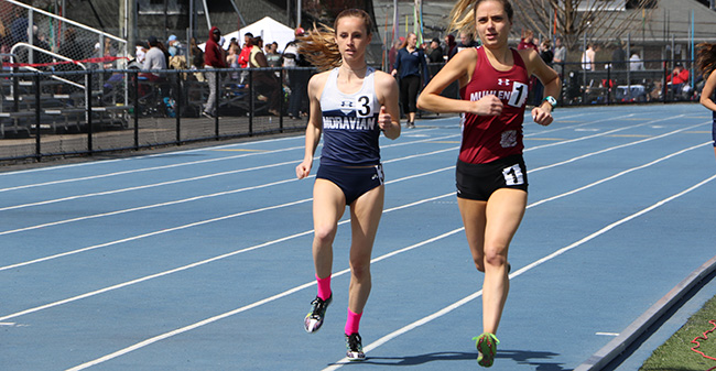Sarah Hughes '18 runs in the 5,000-meter run at the Greyhound Invitational, an event that she won.