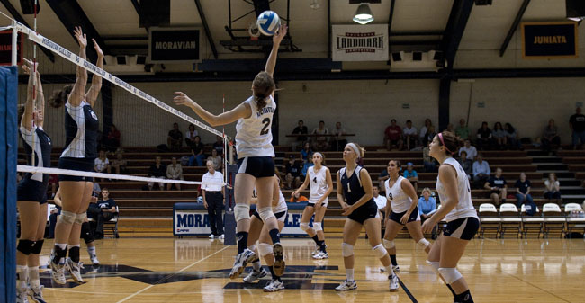 Volleyball Opens Spartan Invitational With 3-0 Win