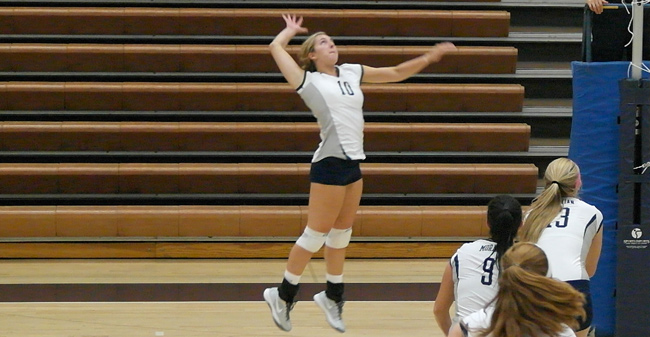 Volleyball Outlasts Marywood In Five-Set Thriller