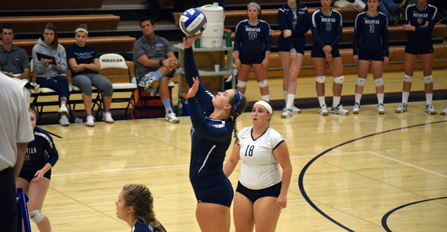Volleyball Splits Matches on 2nd Day of Endicott Invitationals