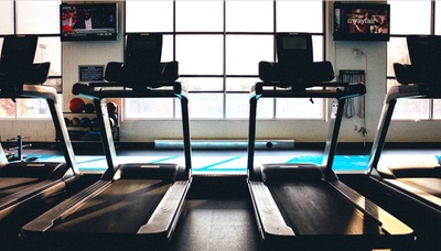 treadmills in the fitness center