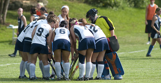 Eight Field Hockey Players Named to NFHCA DIII National Academic Squad