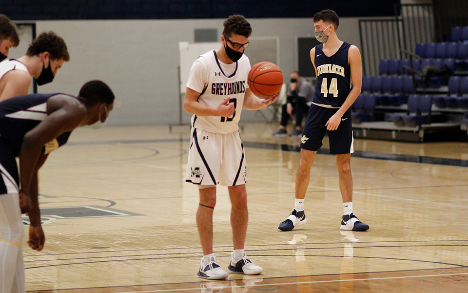 Greg Eck '21 get set to shoot a free throw versus Juniata College in Johnston Hall on February 5.