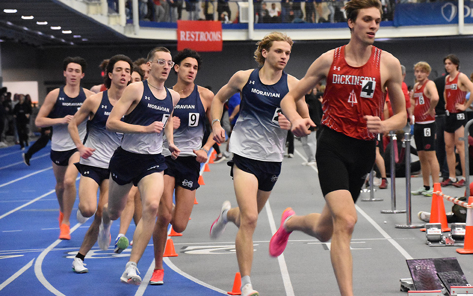 Senior Owen Nahf, graduate student Cole Stanchina and sophomores Logan Betyeman, Gavin Hefferan and Nate Morre run in the first heal of the mile run at the Franklin & Marshall College Coach I Invitational. Photo by Abby Smith '27