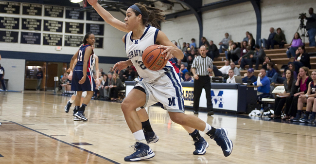 Four Greyhounds Hit Double Figures in Win at Southwestern