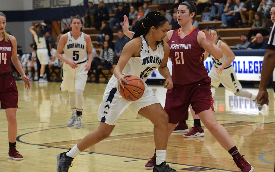 Nadine Ewald makes a move to the basket in a game versus Susquehanna University in Johnston Hall during the 2018-19 season.