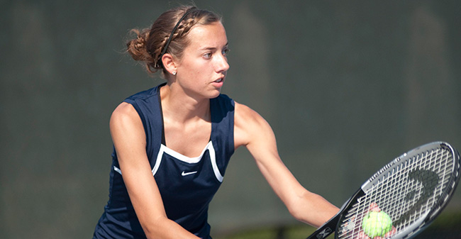 Women's Tennis Tops King's to Remain Undefeated